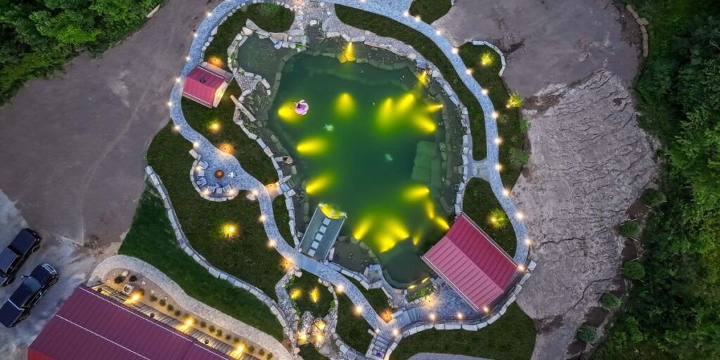 Night view of Las Vegas East pond